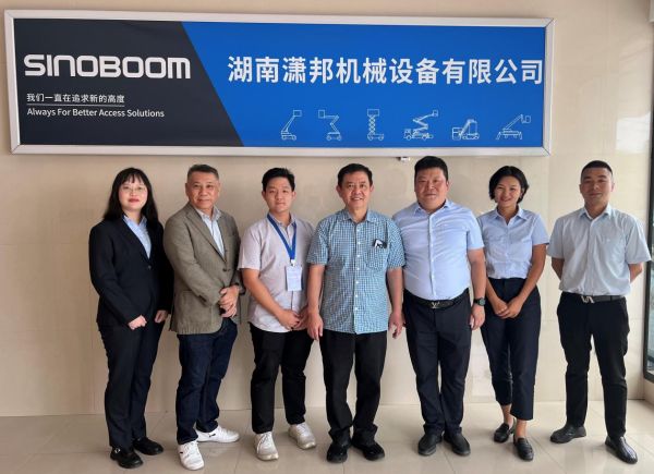 新利手机登录入口,新利（中国）官方机械再制造产品进军全球市场 海外客商应邀前来实地考察